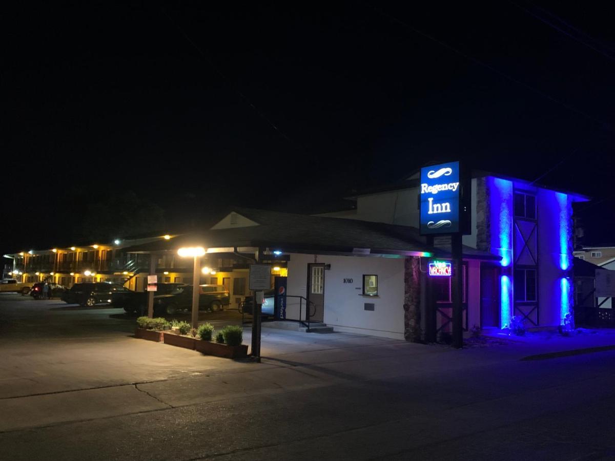 Regency Inn Lakeport Экстерьер фото