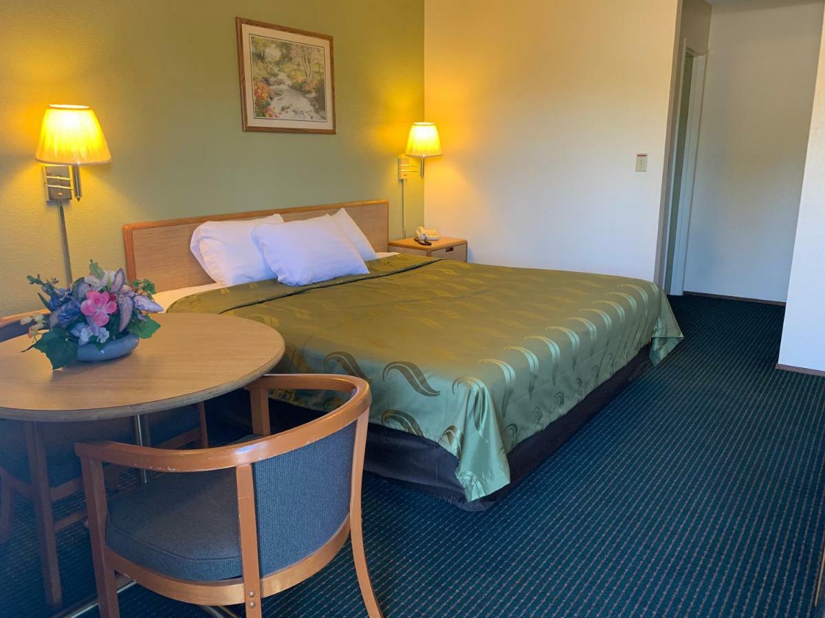 Regency Inn Lakeport Экстерьер фото